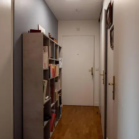 A 20e Apartment
